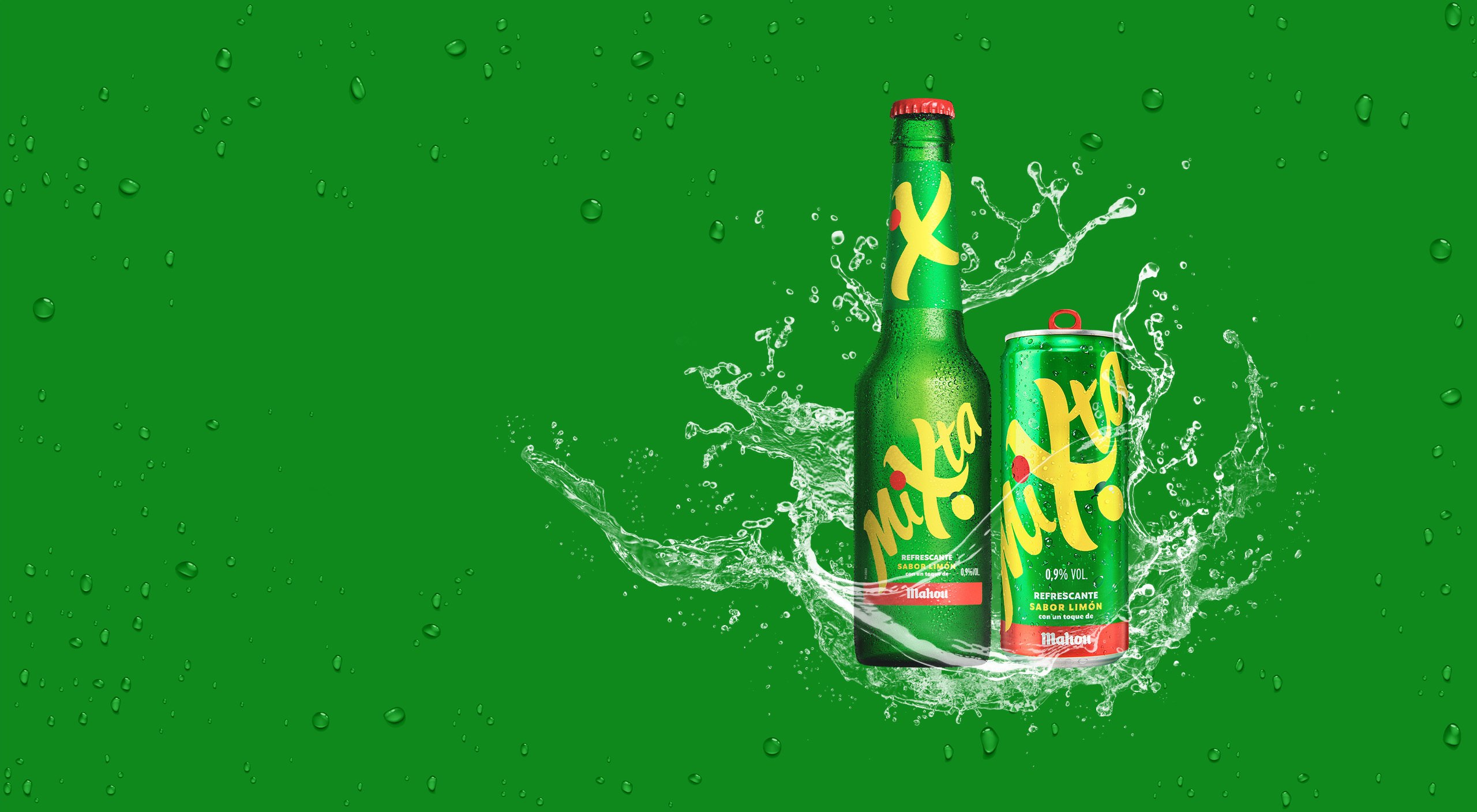 imagen estática de la botella y lata siendo golpeadas por agua